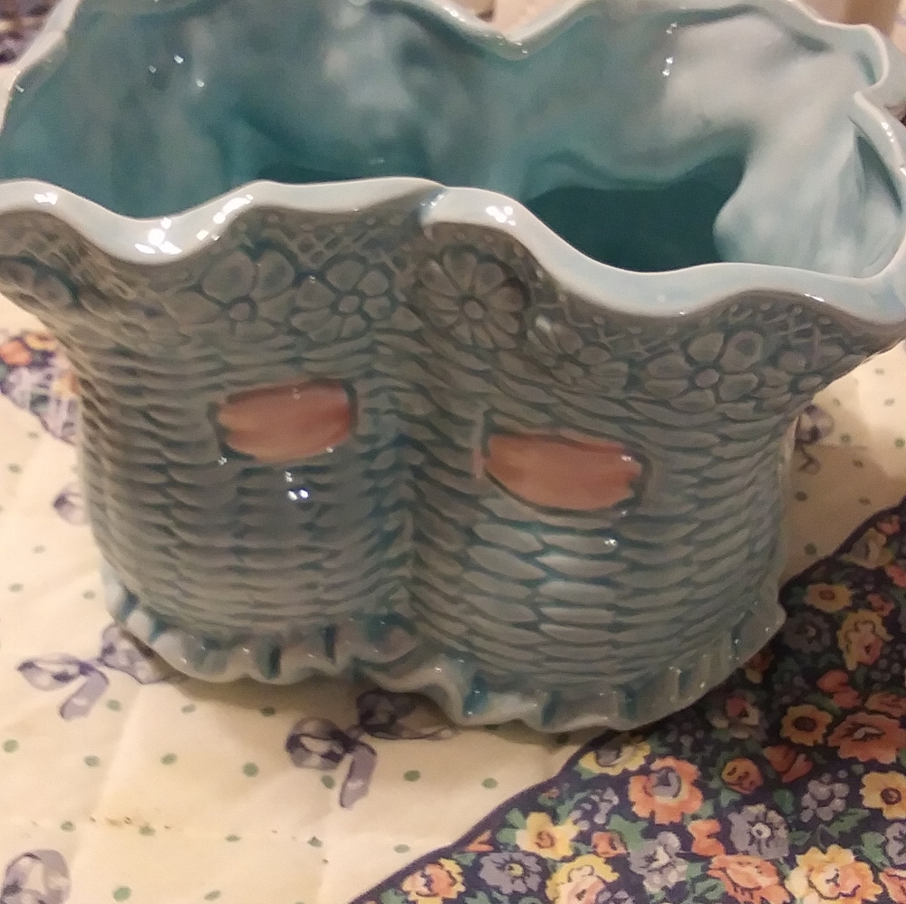 VINTAGE PLANTER - Picture 2 of 4
